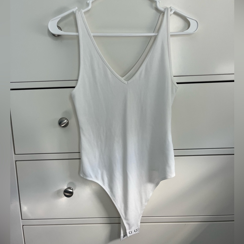 White bodysuit American Eagle size Small